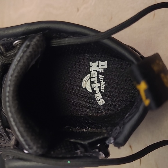 Dr. Martens Zipper Lace-Up Kids Black Leather Boots - Picture 9 of 10